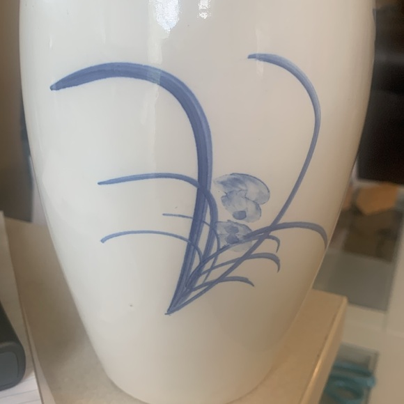 ✨EUC - 3 - Large Fresh Flower Vase’✨ - Picture 10 of 11